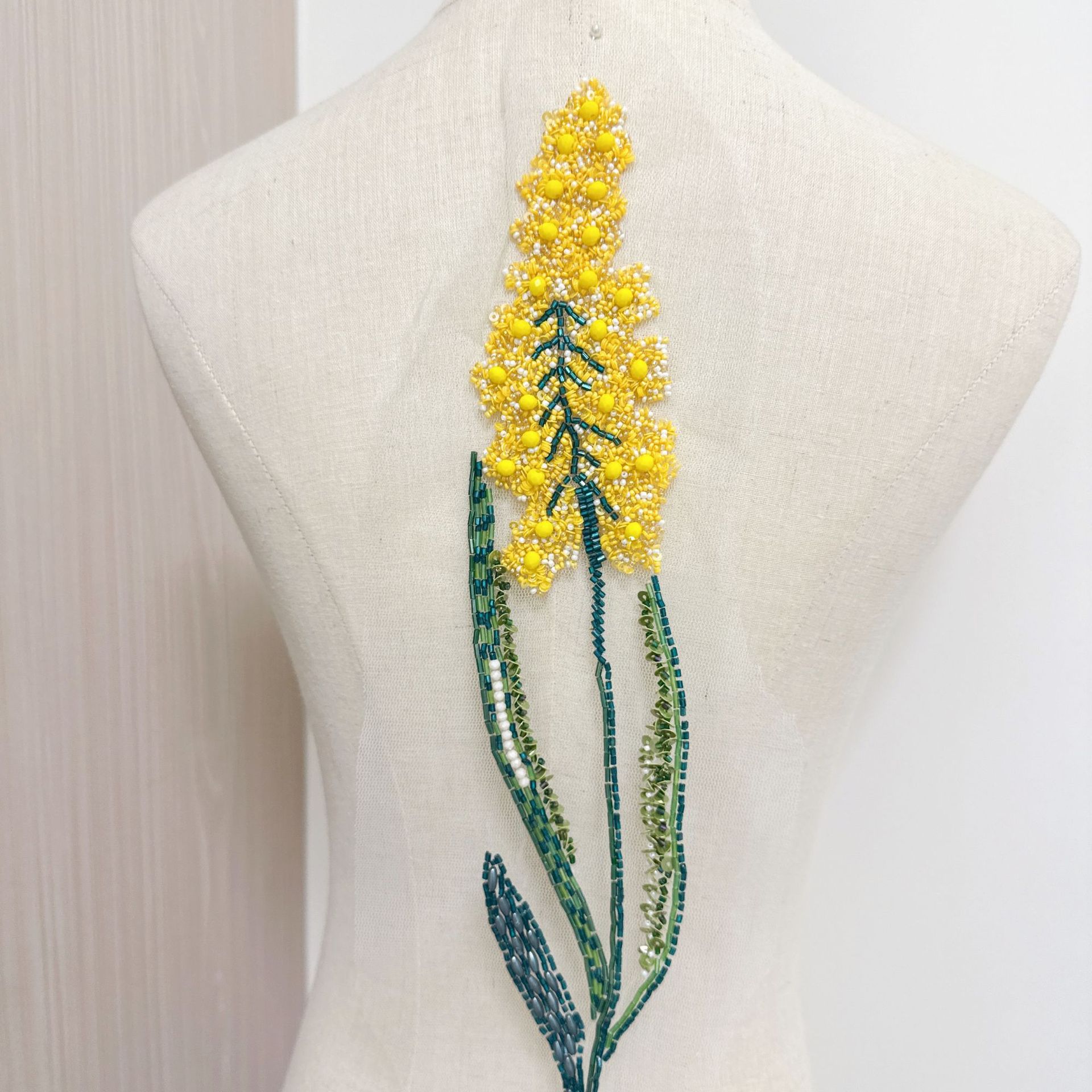 India Thread Heavy Beaded Plan - Women Bags India 评论和价格